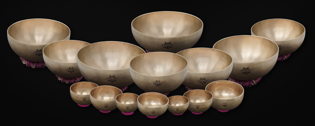 ПComplete set of 15 HEALINGBOWL® Professional Golden Pearl singing bowls